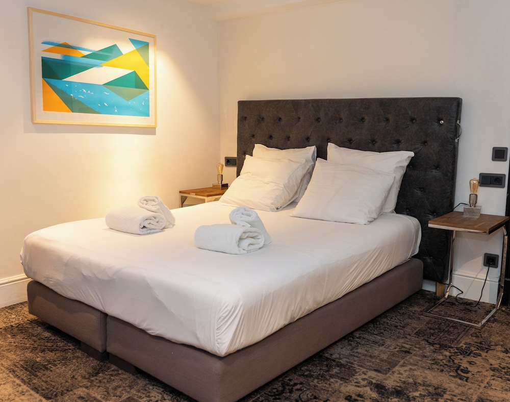 Semi Basement, Superior, Double Bed