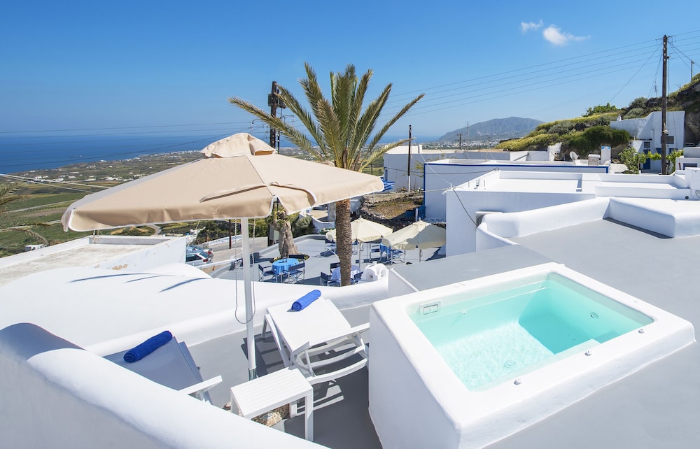 Kadia Traditional Residences 21/50