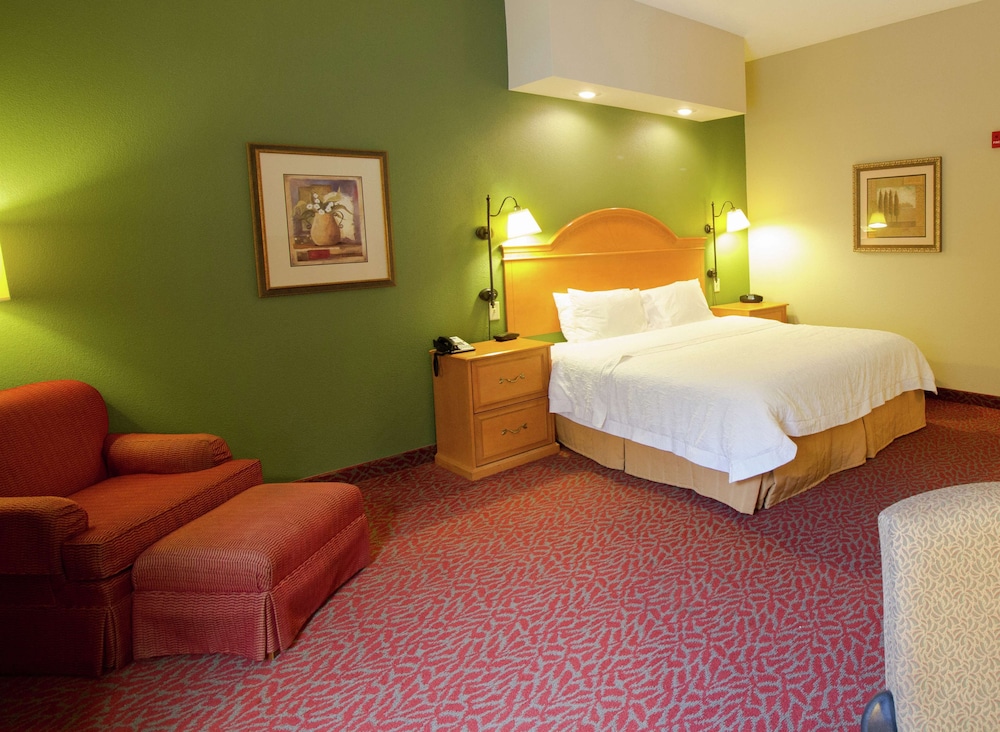 Hampton Inn Norfolk Ne 12/35