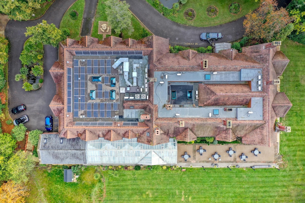 Stanhill Court Hotel 6/74