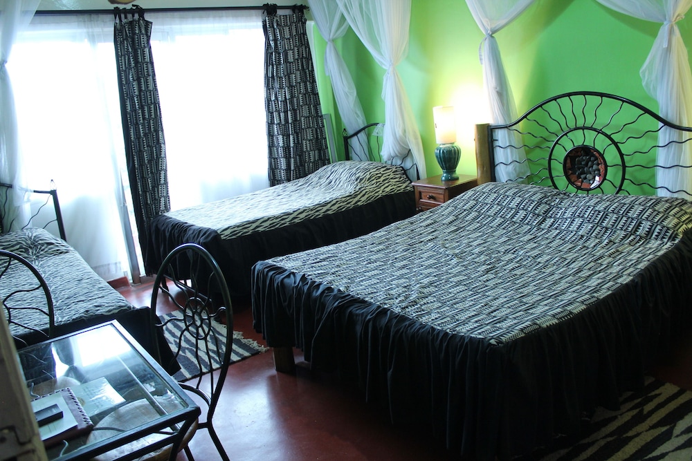 Khweza Bed & Breakfast 23/43
