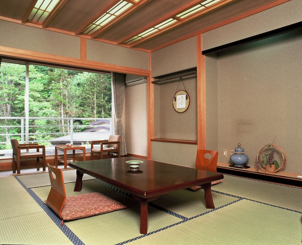 Gensenkan 18/26