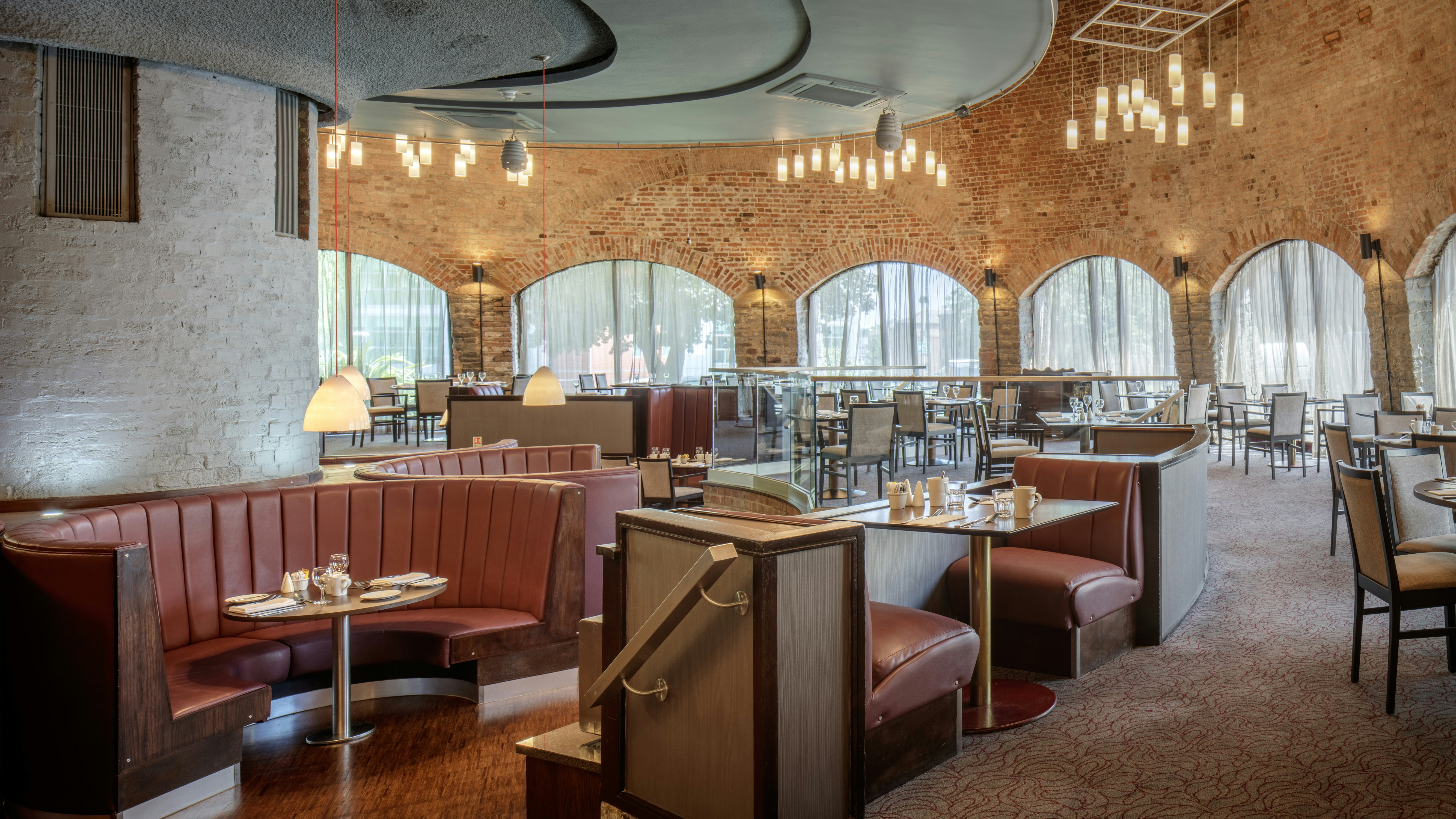 Doubletree By Hilton Hotel Bristol City Centre Ex Ramada Bristol City 47/82