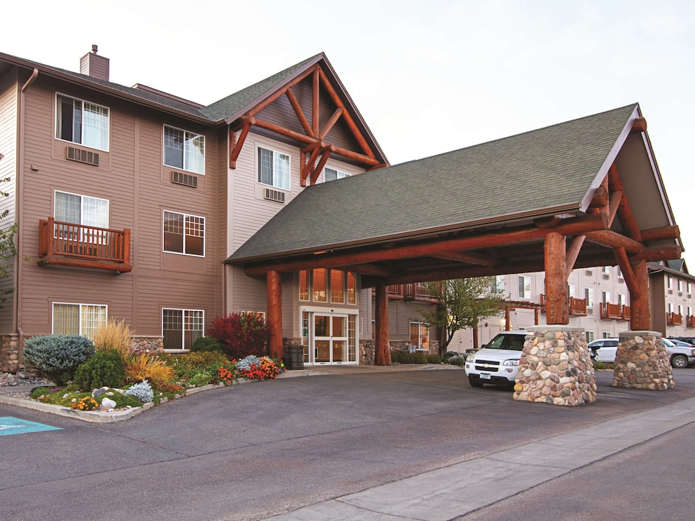Best Western Plus Riverfront Hotel And Suites