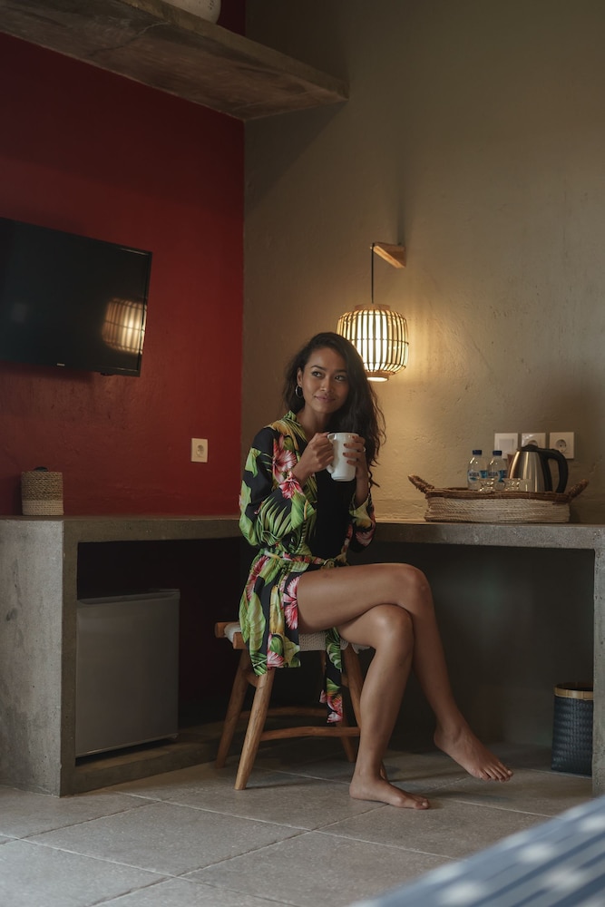 Wasabi Hotel 5/29