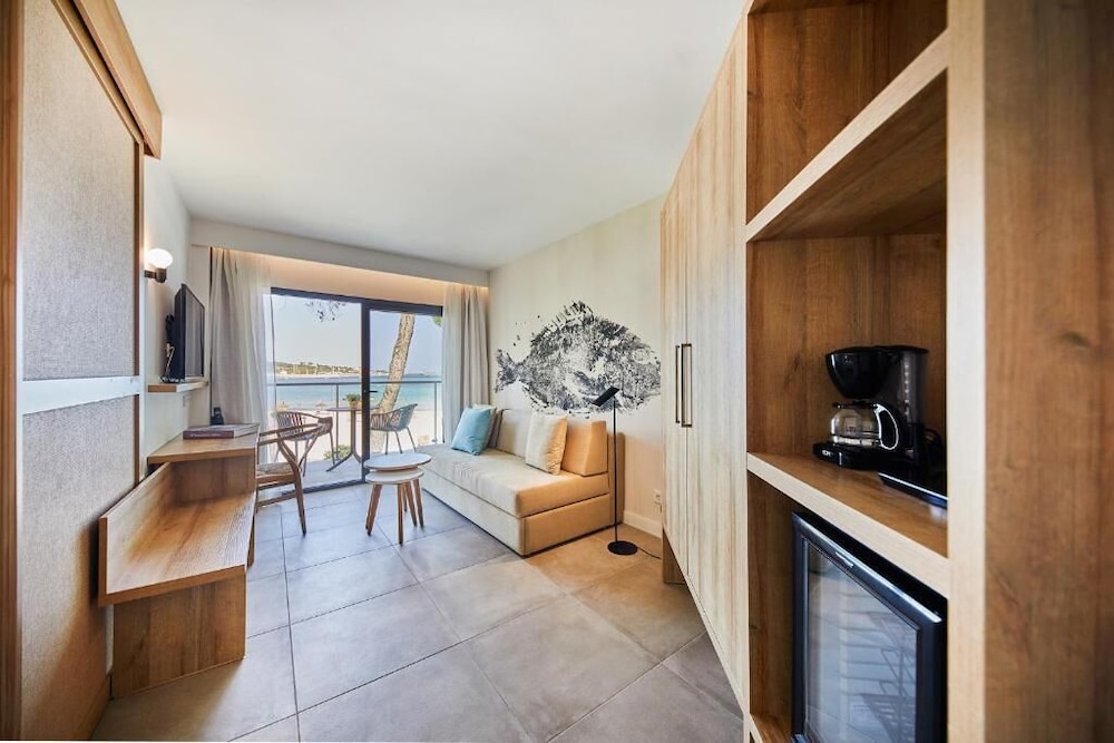 Ferrer Sofia Aparthotel 41/65