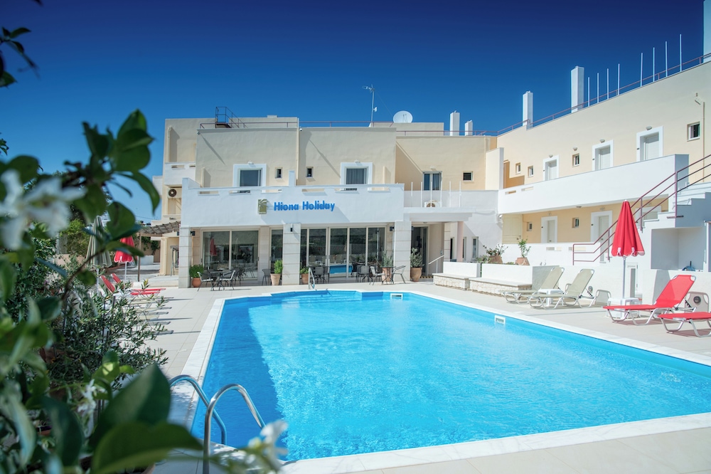 HIONA HOLIDAY in CRETE