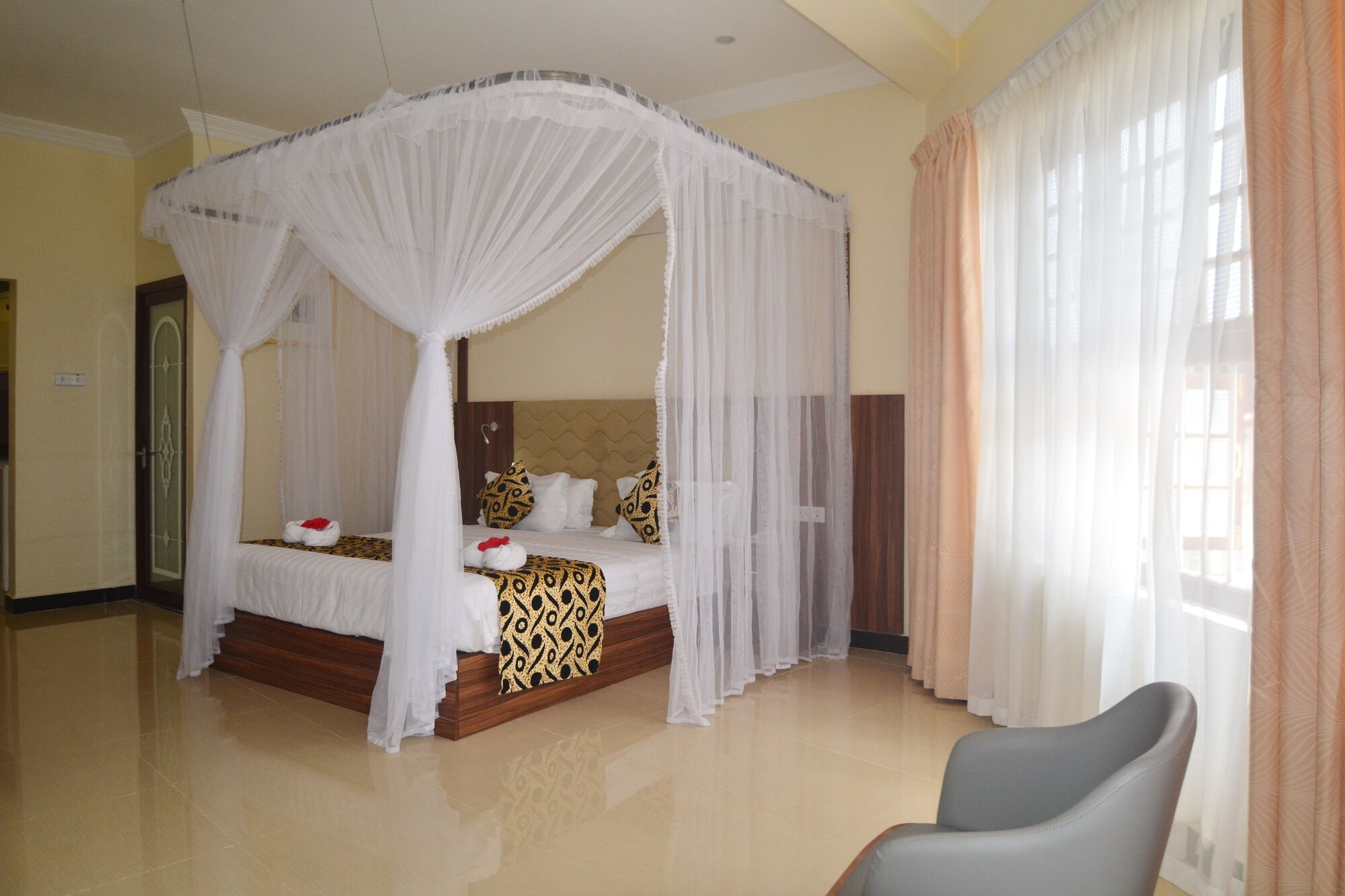 جناح استوديو سوبيريور بسرير كينج بمطبخ صغير، Spice Palace Hotel 6/8