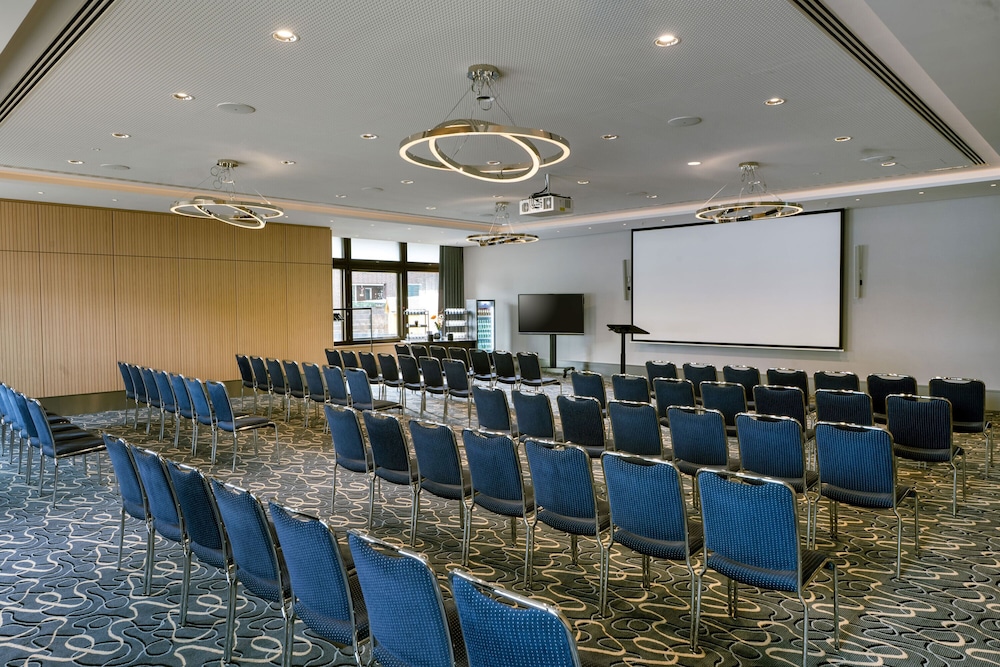 Maritim Hotel Darmstadt 58/68
