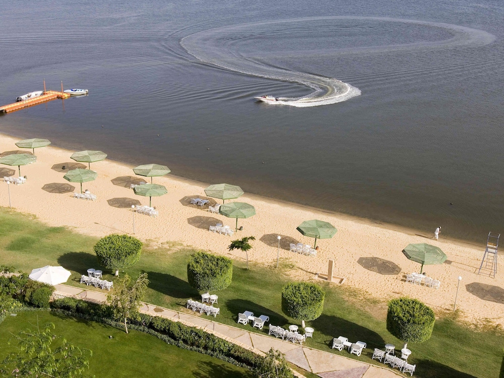 Mercure Ismailia Forsan Island Hotel 74/76