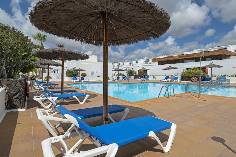 Apartamentos LIVVO Oasis 63/70