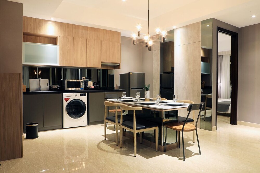 Menteng Park Exclusive Emerald 51/68
