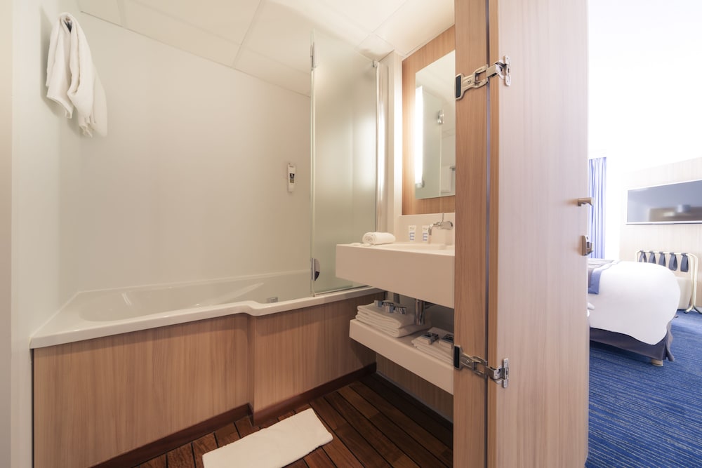Mercure La Rochelle Vieux Port Sud 15/69