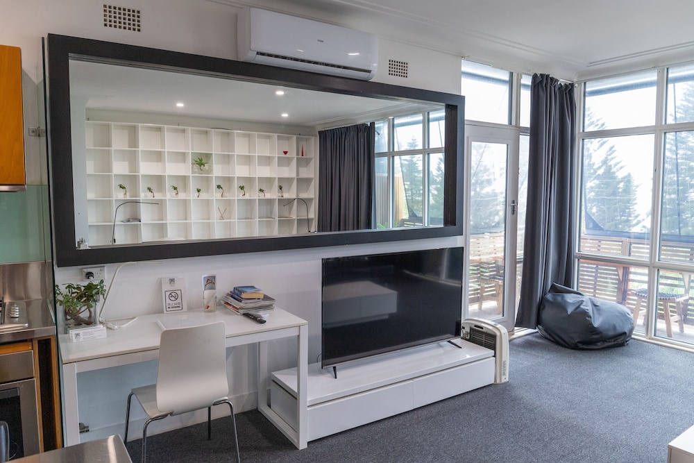 Dive Hotel Coogee Beach 37/53