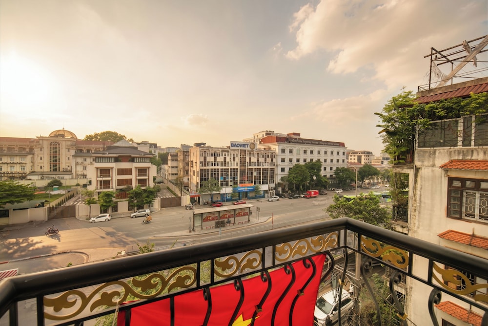 Hanoi Sail Hotel 47/50