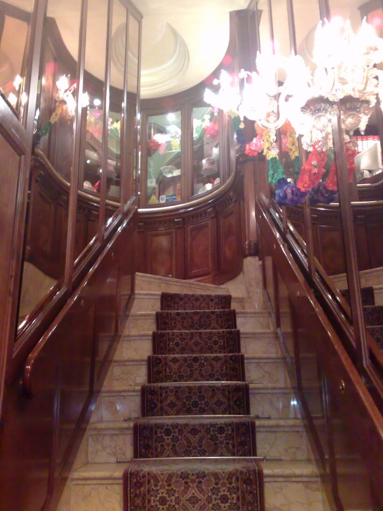 LUX photo2