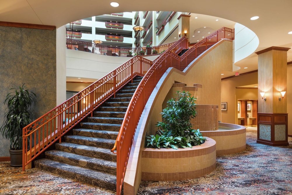 Embassy Suites by Hilton St. Louis St. Charles 7/54