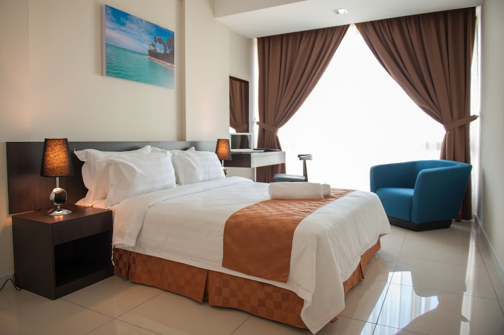 2 BEDROOMS, DELUXE, SUITE