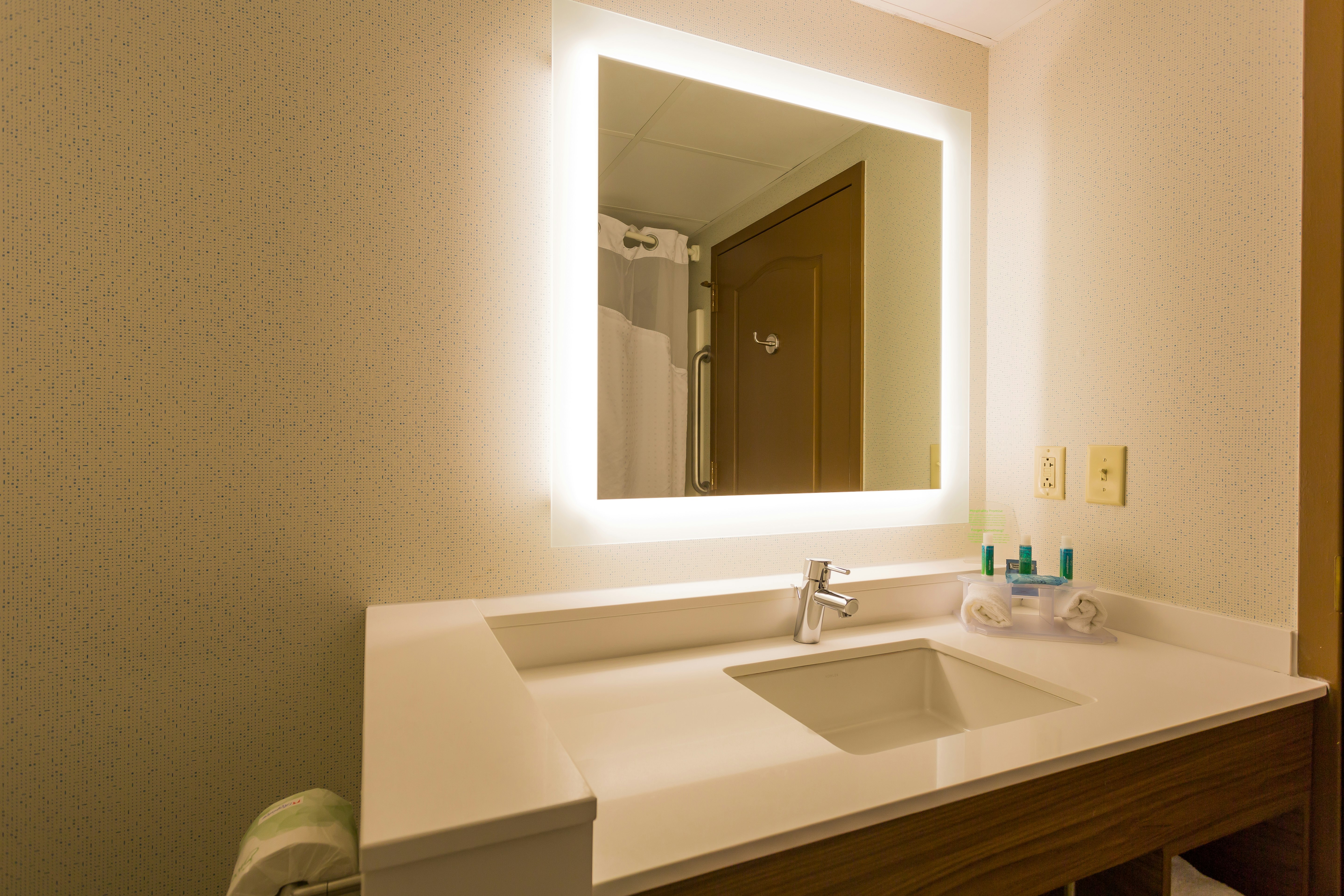 Holiday Inn Express Hotel And Suites Reading 47/48