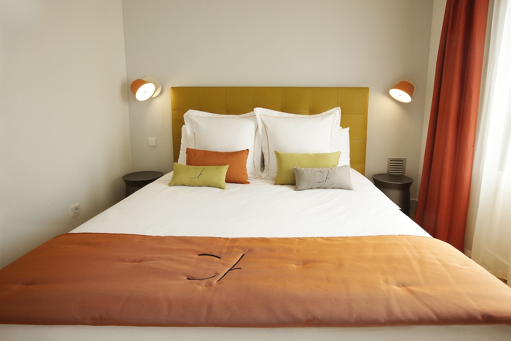 COSMO APARTMENTS RAMBLA CATALUNYA 7/19