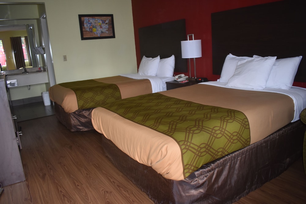 SureStay Hotel by Best Western Brunswick 8/24