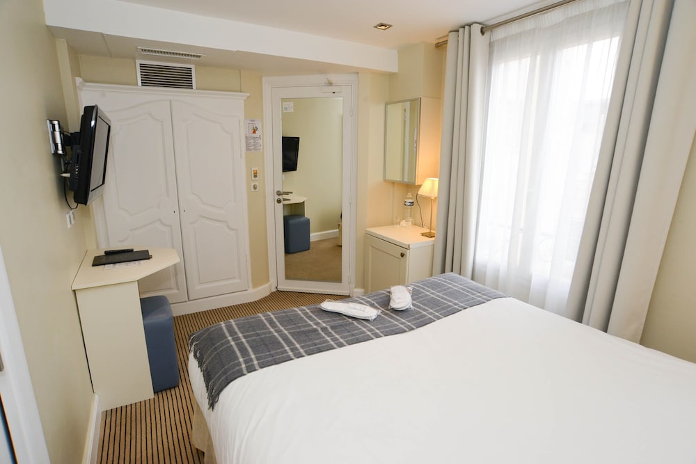 Hotel De Provence 18/70