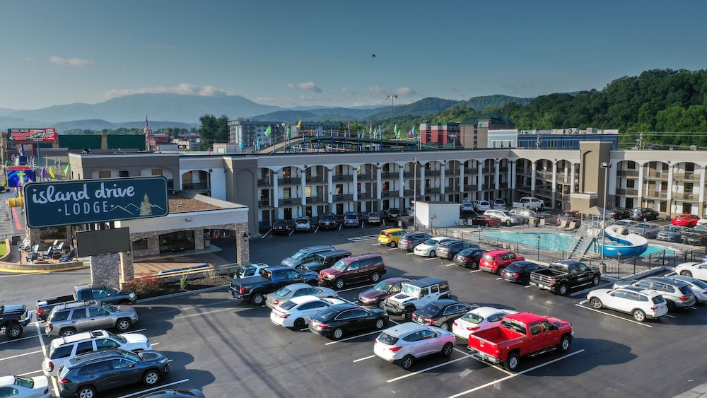 The Wayback Pigeon Forge A Tribute Portfolio Hotel 39/50