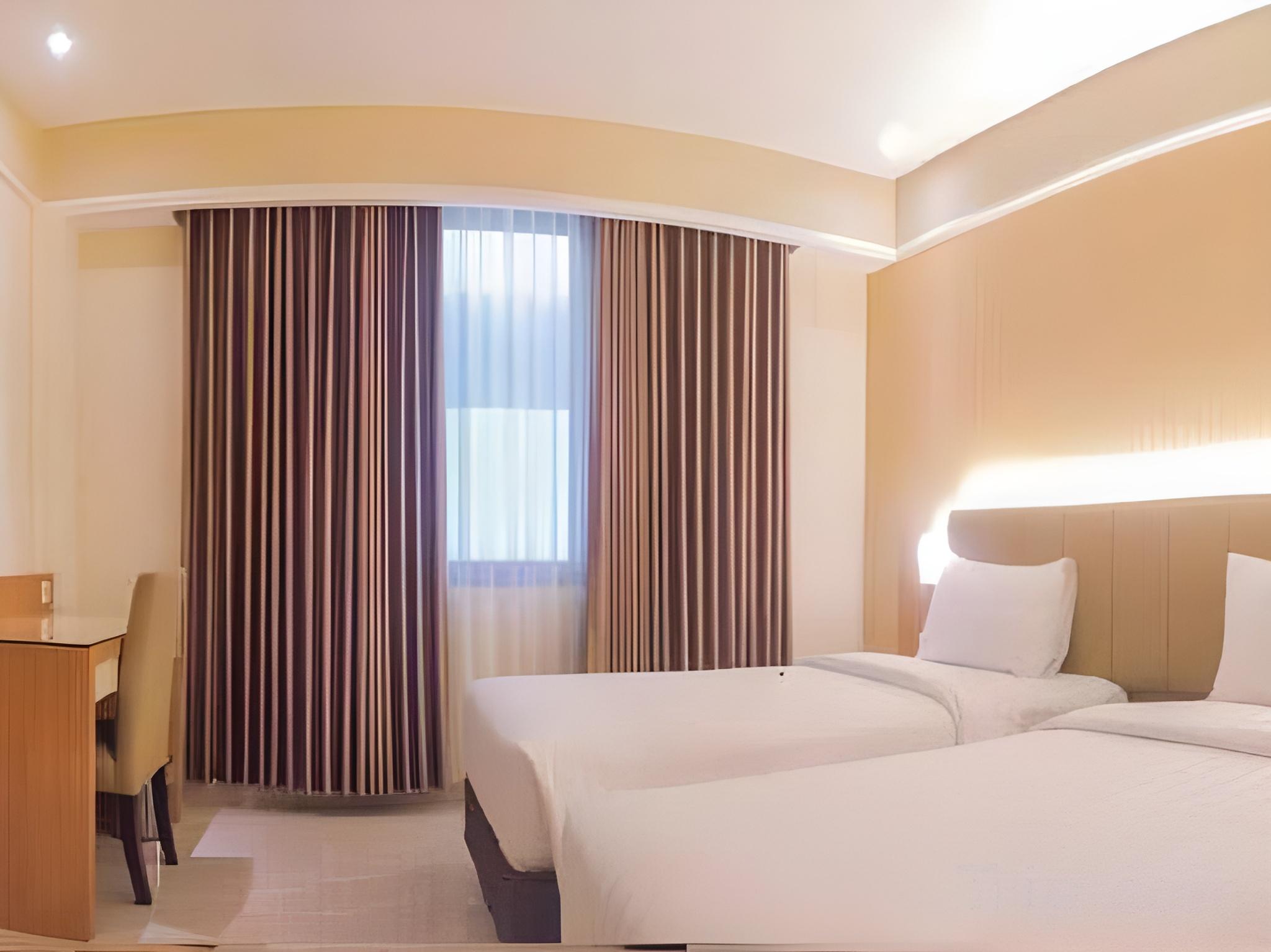 Deluxe, Twin Beds