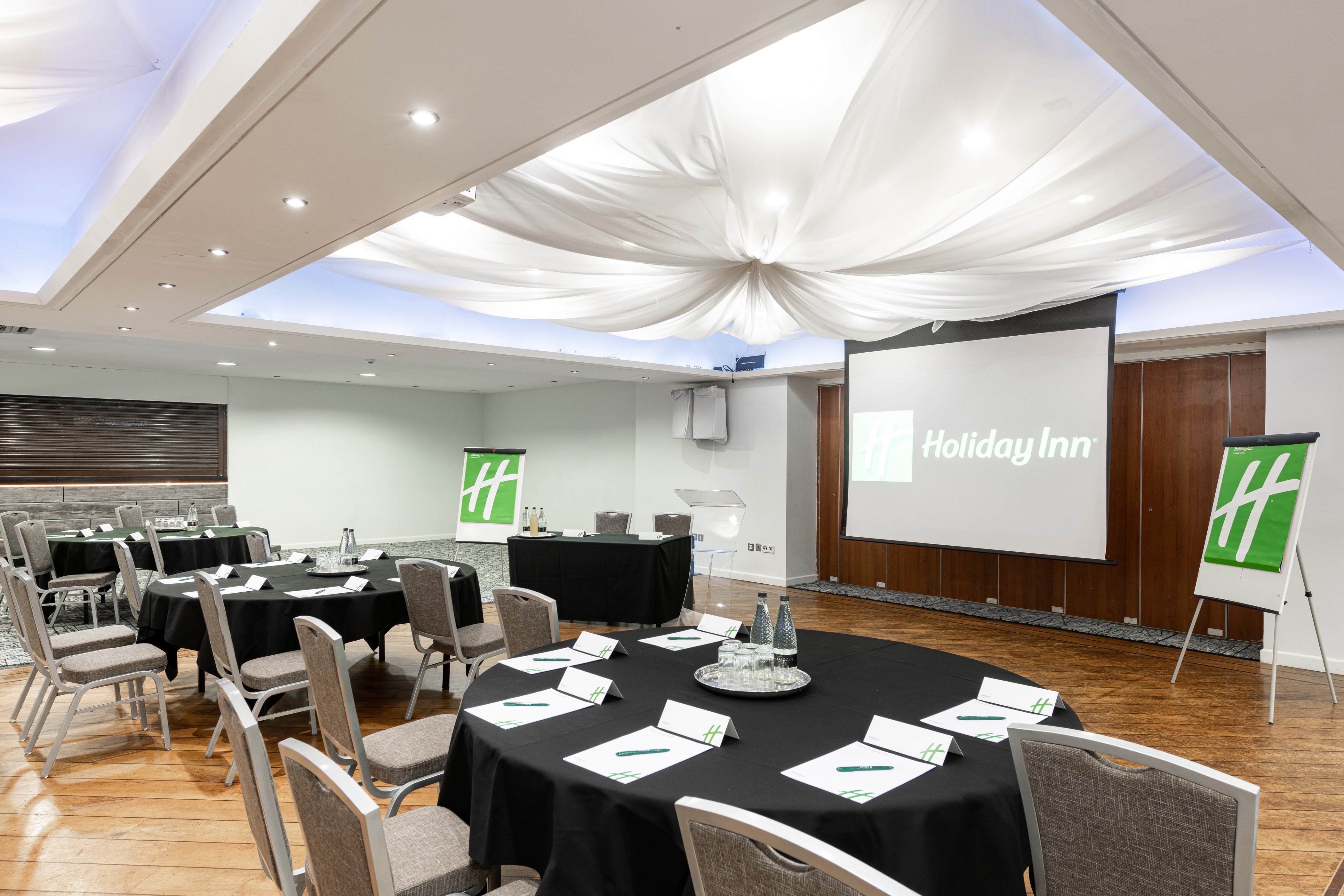 Holiday Inn Manchester - Oldham, an IHG Hotel 33/48