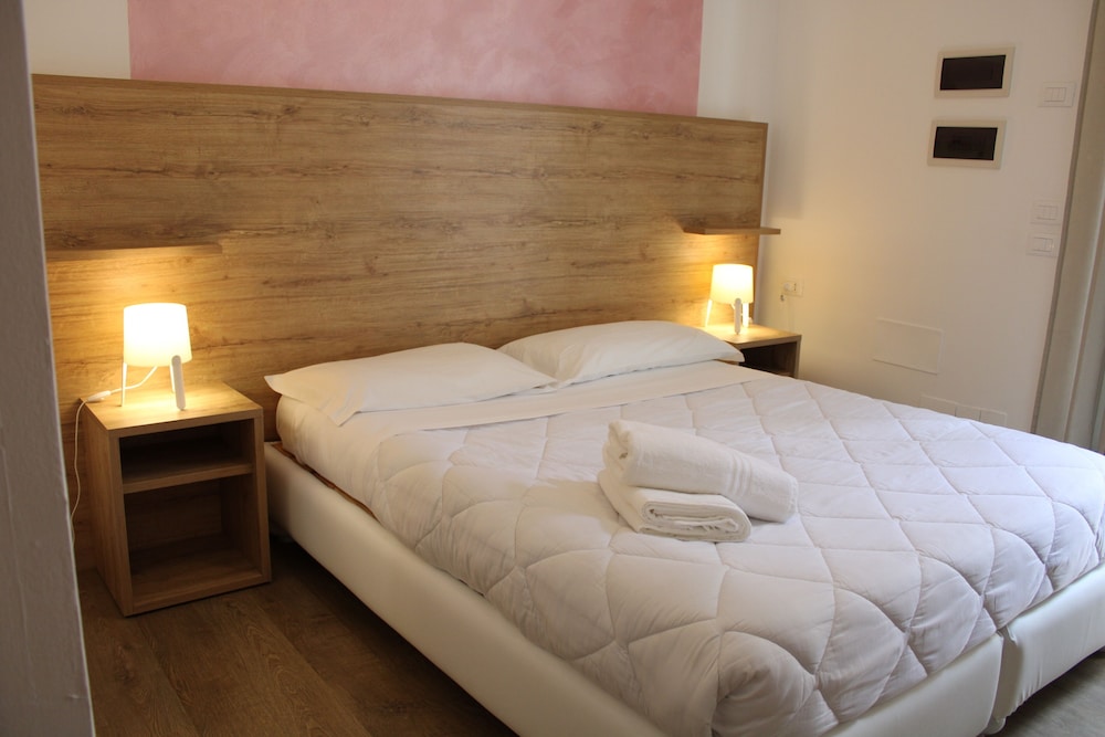 Inner, Economy, Double Bed, Port View, Terrace, High Floor