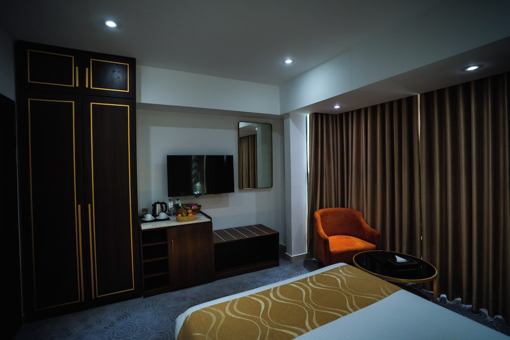 Unique Regency Hotel Dhaka 29/65