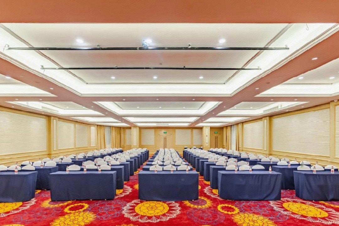 Vienna International Hotel (Guilin Seven Star Park Polytechnic University store) 36/42