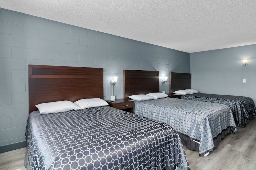 Holiday Lodge Wenatchee 16/42