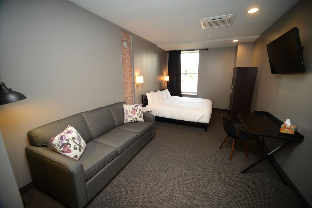 Hotel Kilbourne 36/60