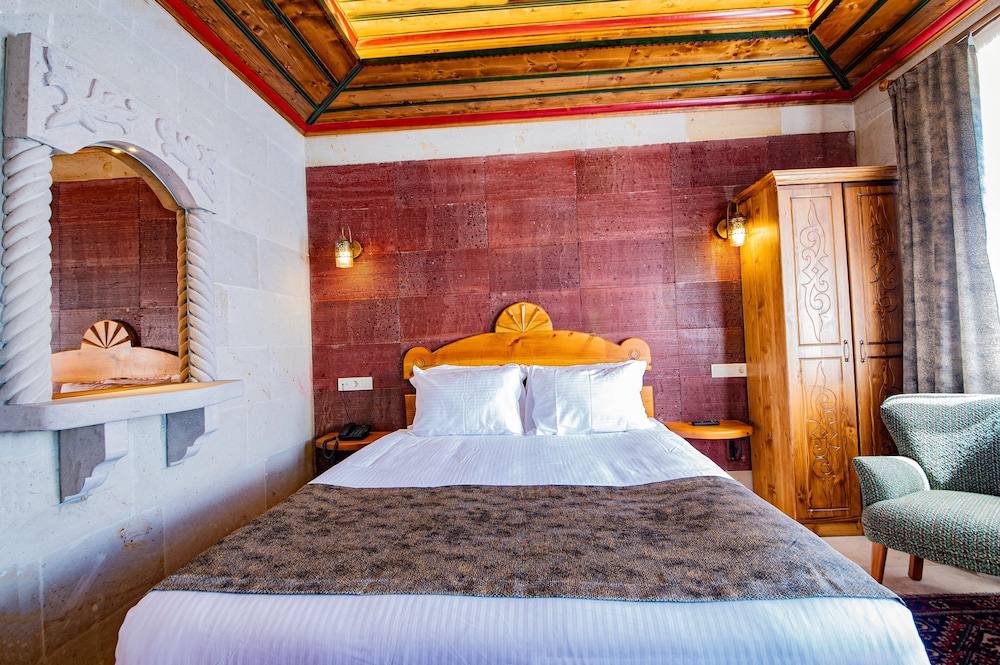 Remus Romulus Cappadocia 6/50