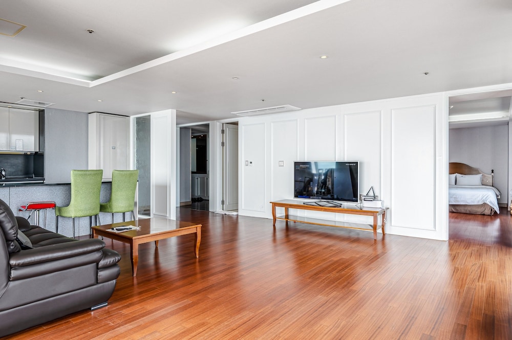 Haeundae Seacloud Hotel Residence 44/62
