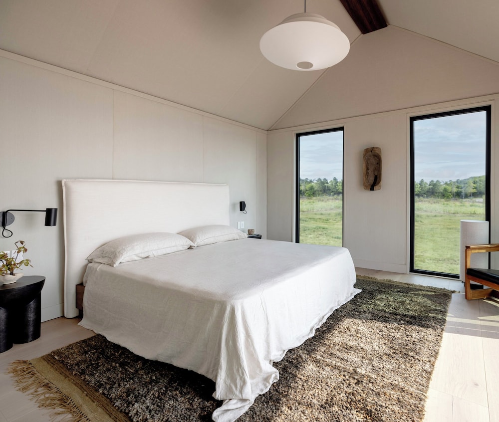 Summit, Suite, King Bed