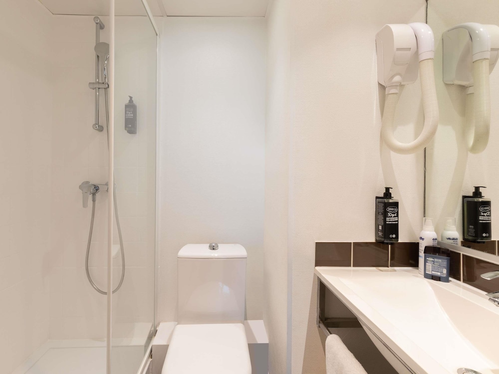 ibis Paris Porte De Montreuil 70/71