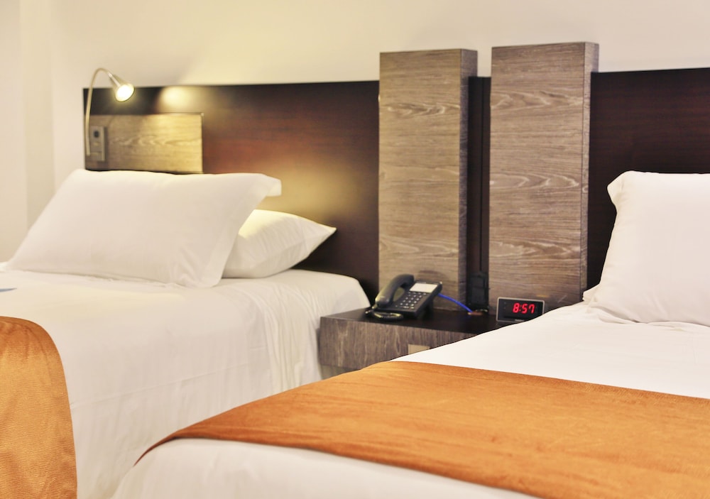 Hotel Washington Plaza By Sercotel 16/72