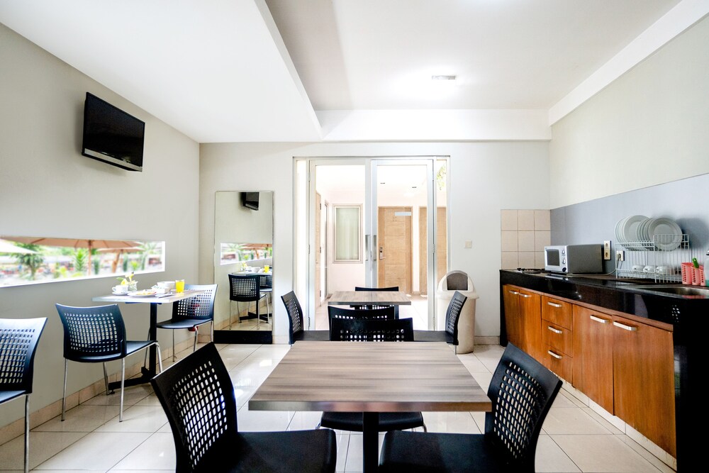 Le Green Suite 1 Pejompongan 23/27