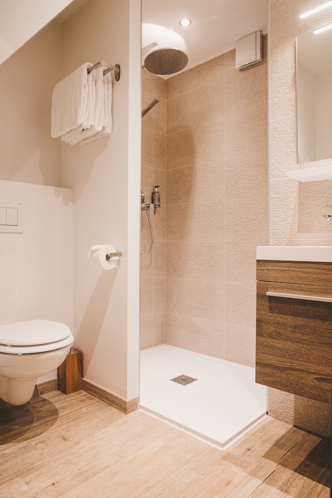 Hotel Hors Chateau 33/39