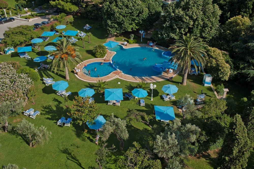 Hotel Rivijera 43/50