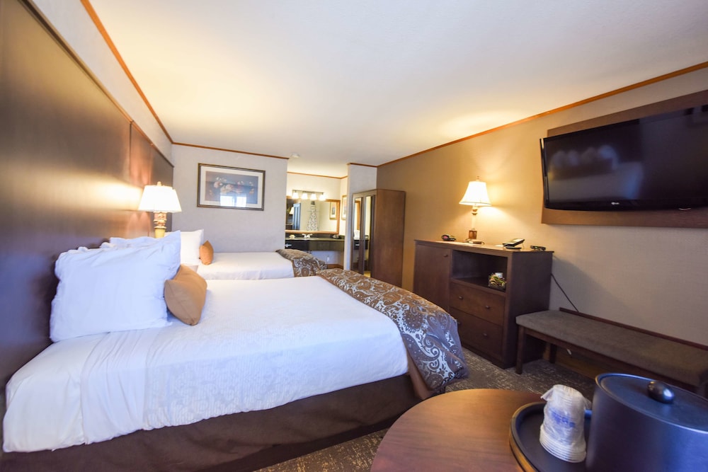 Best Western Plus Dockside Waterfront Inn 13/31