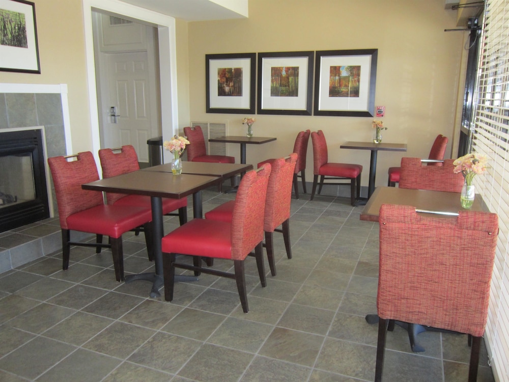Extended Stay America Fayetteville Cross Creek Mall 38/49