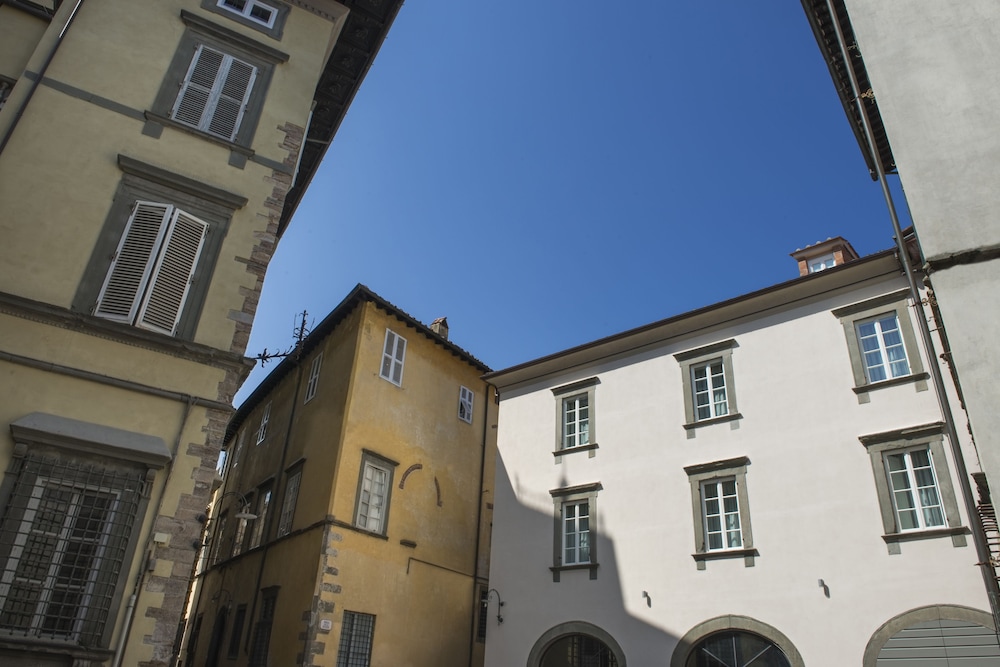 Palazzo Dipinto 2/50