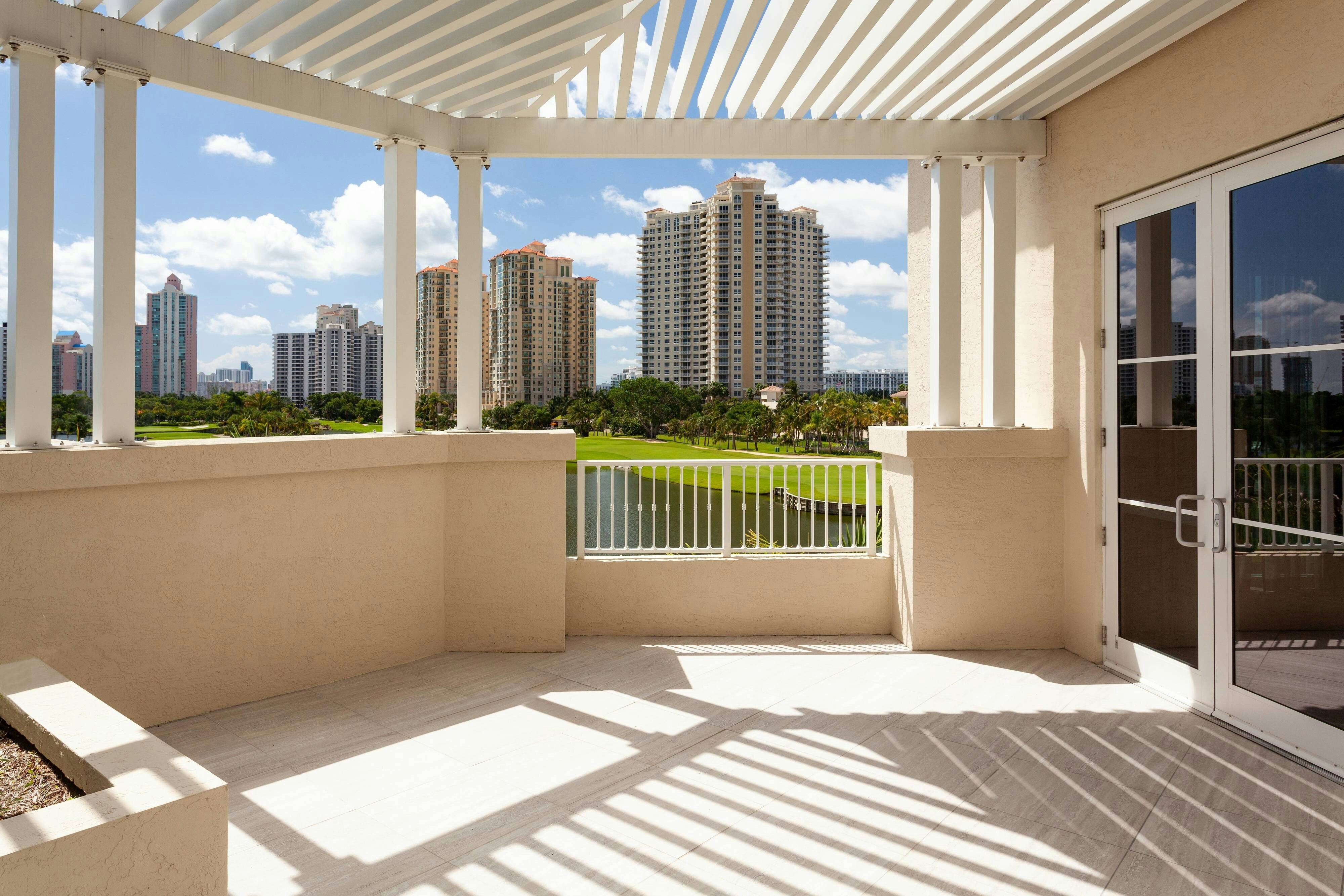 JW Marriott Miami Turnberry Resort & Spa 11/70
