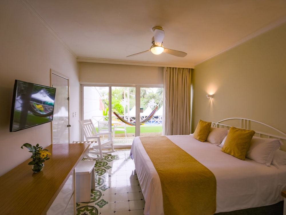 SUPERIOR, QUEEN BED, GARDEN VIEW