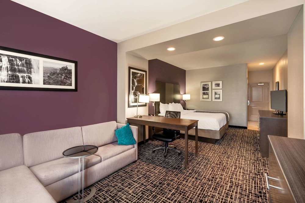 La Quinta Inn & Suites by Wyndham Chattanooga - Lookout Mtn 32/41