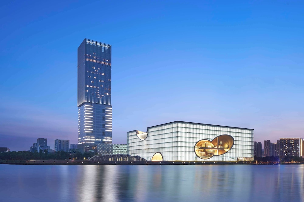 Hyatt Regency Shanghai Jiading 65/69