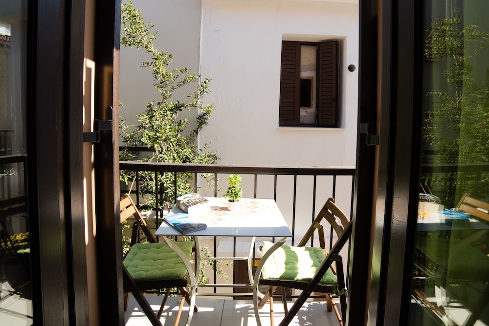 Ac Homes Christos 32/37